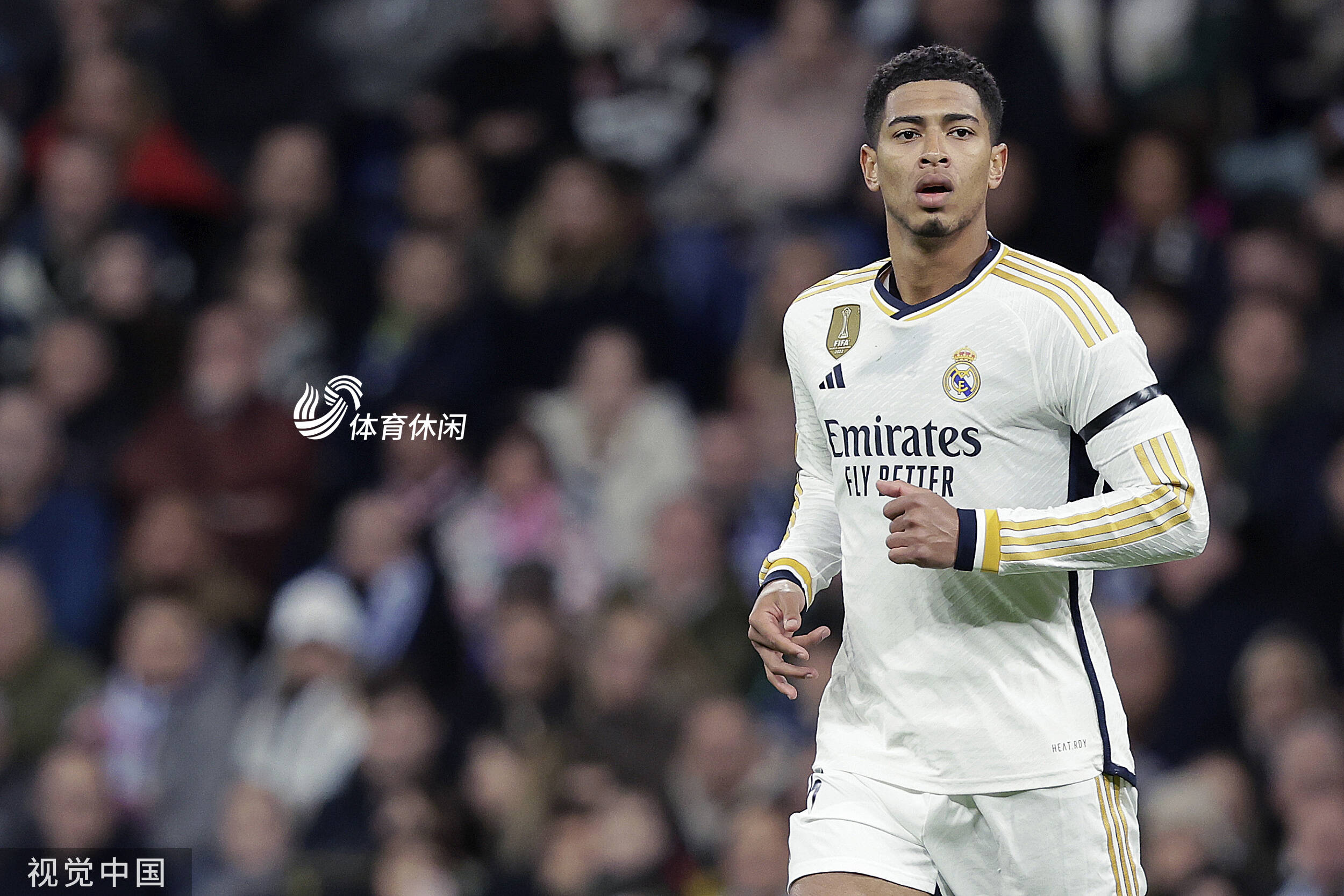 火箭与开拓者交易四名球员及选秀权，换得阿夫迪亚，以解决薪资压力和阵容调整。