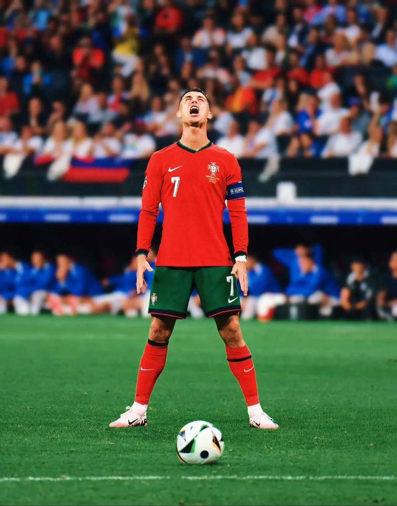 国际米兰vs利物浦全场数据：射门数6-8，控球率五五开