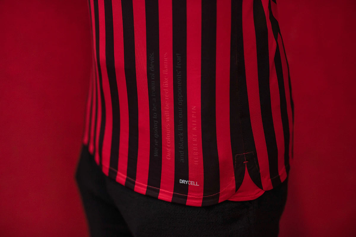 柔佛新山疑似对海港派出违规球员，该球员本应累积三黄停赛